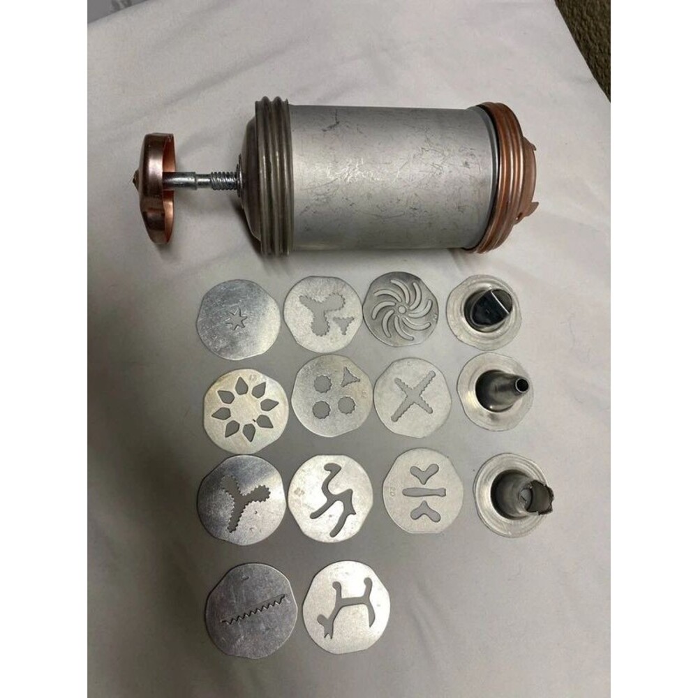 ^ Vintage Mirro Aluminum & Copper Cookie Pastry Press Set with 11 Discs  3 Tips